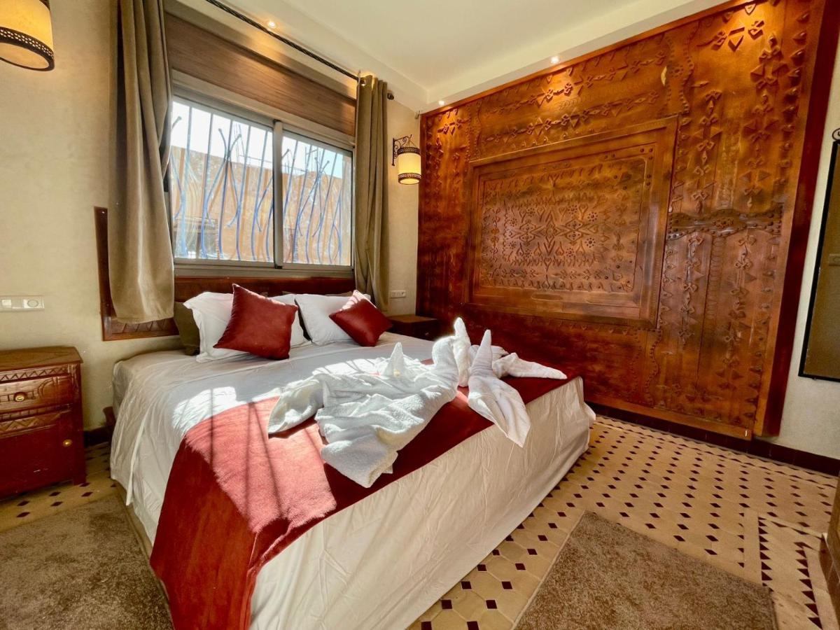 Hotel Apartments Lexpert " Riad The Family" Merzouga Exteriör bild
