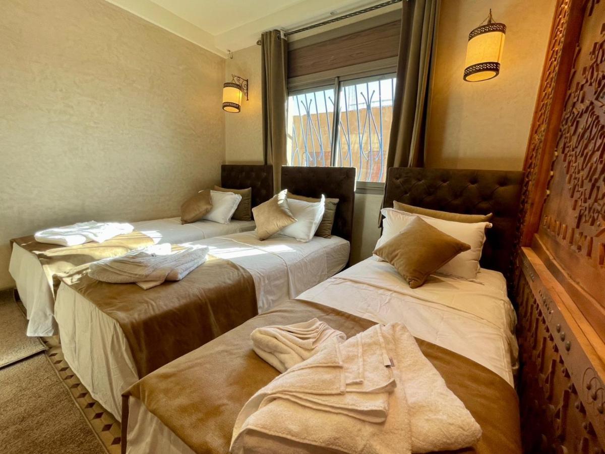 Hotel Apartments Lexpert " Riad The Family" Merzouga Exteriör bild