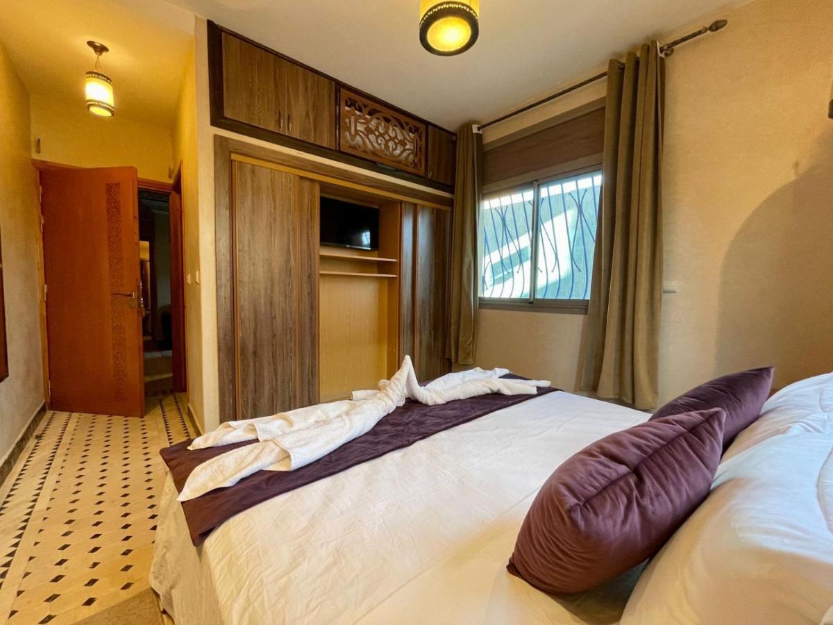 Hotel Apartments Lexpert " Riad The Family" Merzouga Exteriör bild