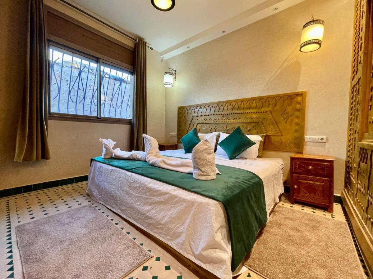 Hotel Apartments Lexpert " Riad The Family" Merzouga Exteriör bild