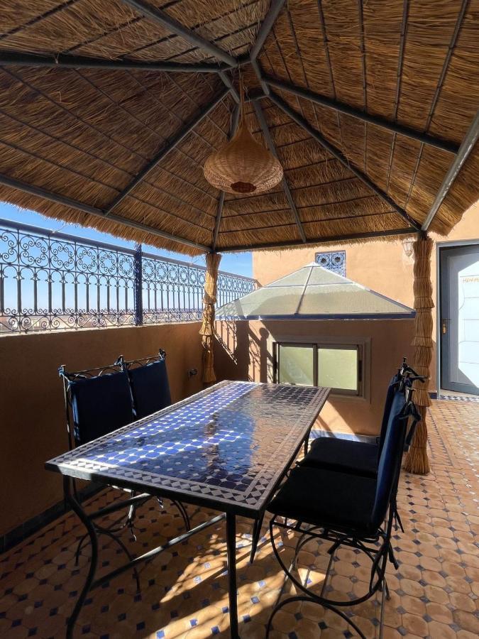Hotel Apartments Lexpert " Riad The Family" Merzouga Exteriör bild