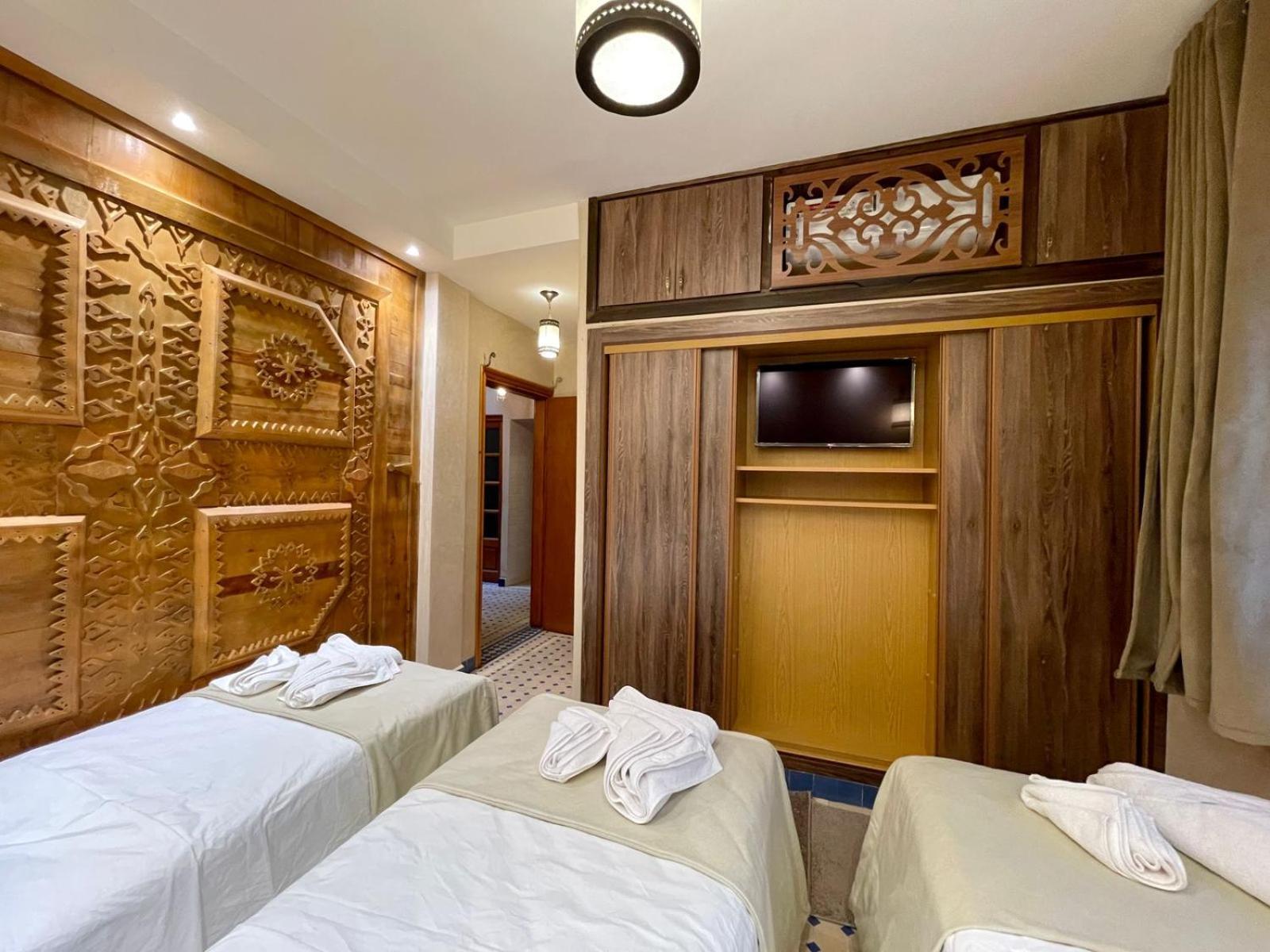 Hotel Apartments Lexpert " Riad The Family" Merzouga Exteriör bild